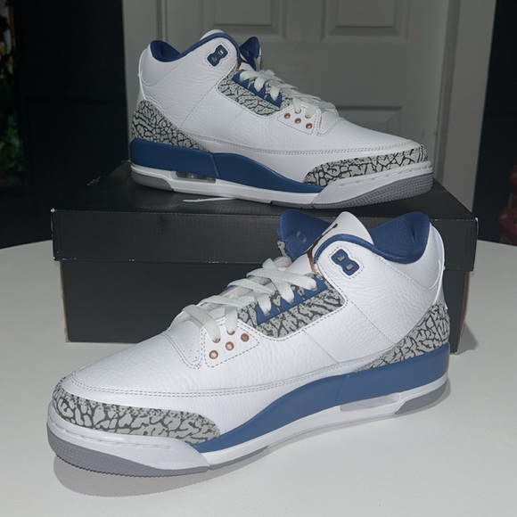 Jordan 3 Retro “Wizards” Men’s Size 10.5 - Picture 2 of 9